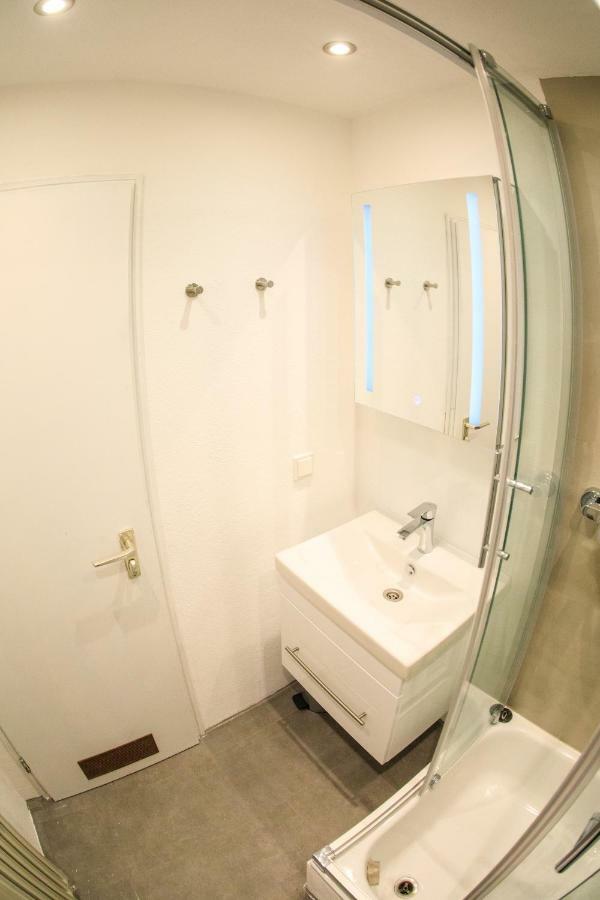 Modern Apartment In City Center Wurzburgo Exterior foto